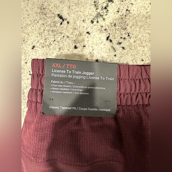 Lululemon License to Train Joggers - Picture 6 of 8